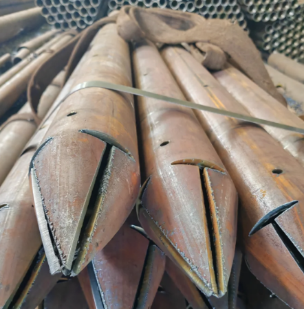 菏泽出尖打孔加工无缝注浆钢花管注浆管厂家